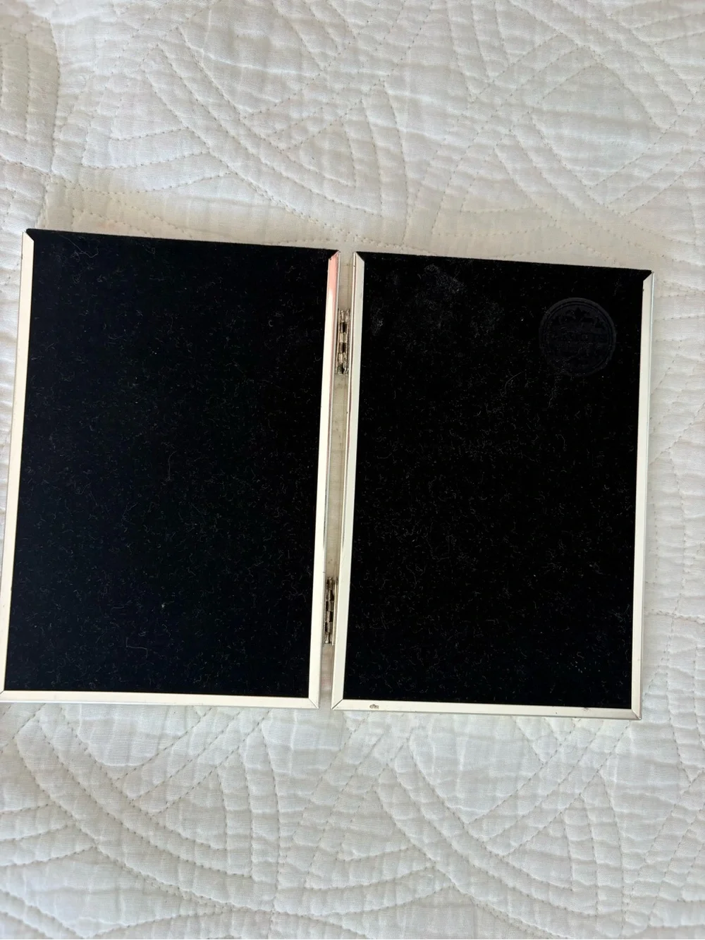 Silver Double Hinged Photo Frame  4x6
